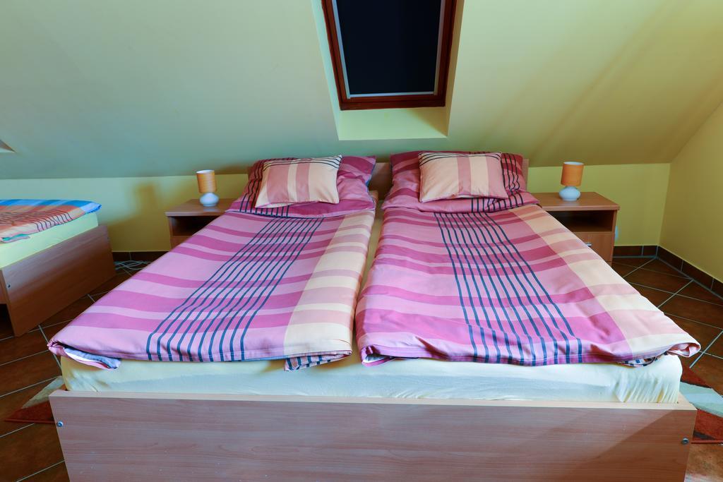 Nexus Vendeghaz Szeged Aparthotel Rom bilde