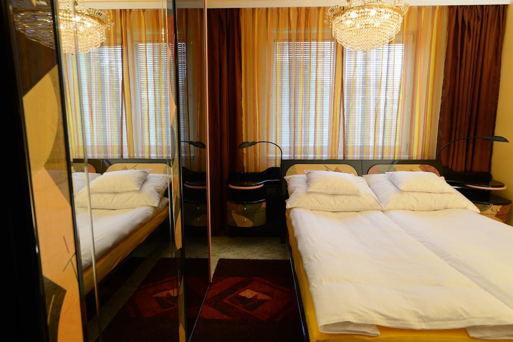 Nexus Vendeghaz Szeged Aparthotel Rom bilde