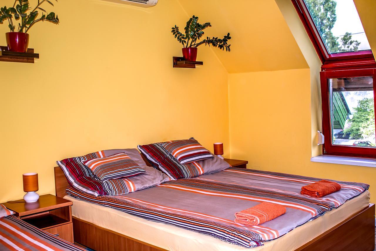 Nexus Vendeghaz Szeged Aparthotel Eksteriør bilde